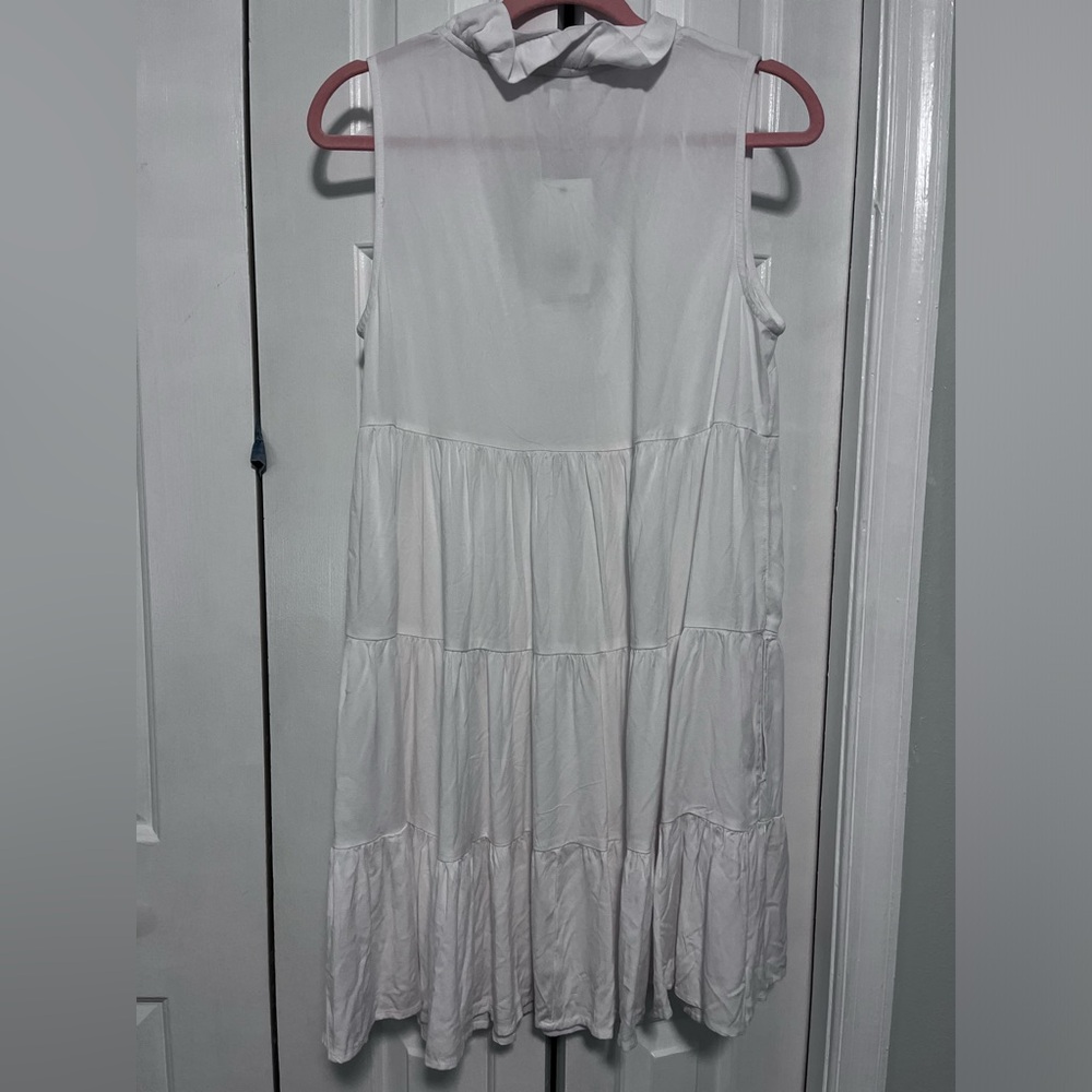 NWT Ivy & Crown White Dress - Picture 3 of 3
